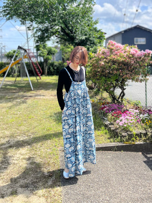 BLOCKPRINT ネイビーボタニカルサロペット