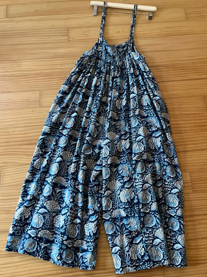 BLOCKPRINT ネイビーボタニカルサロペット