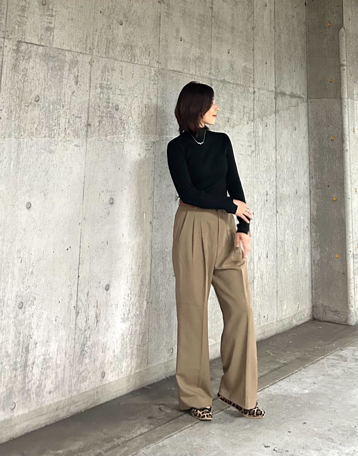 シースルー袖リブニット