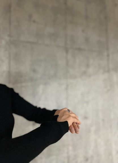 シースルー袖リブニット