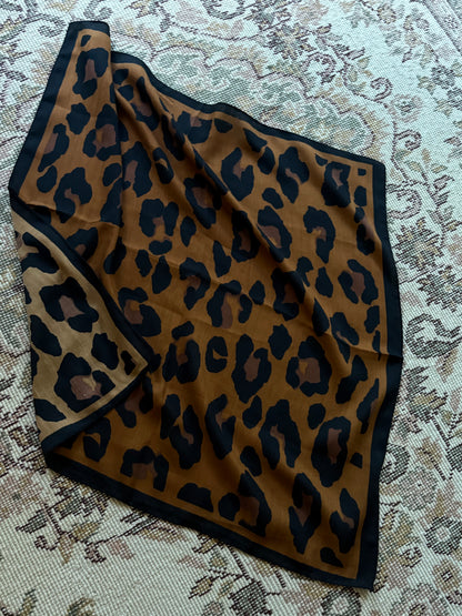 レオパード柄カシミアタッチ マルチスカーフ