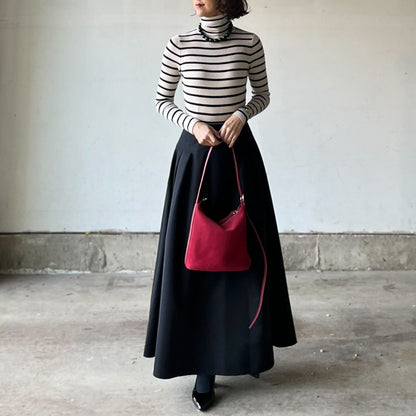 赤スエードバッグ