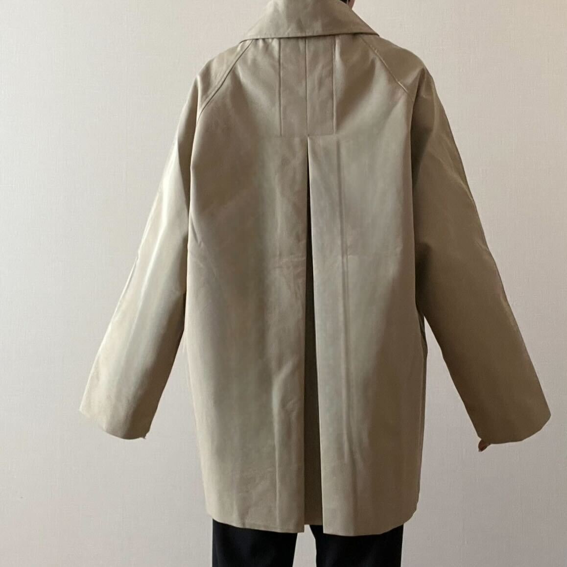 ミディアムトレンチコート