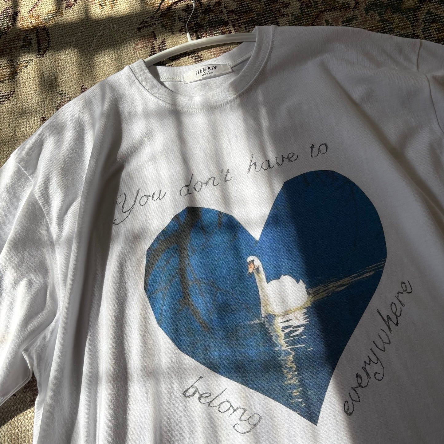 スワンTシャツ
