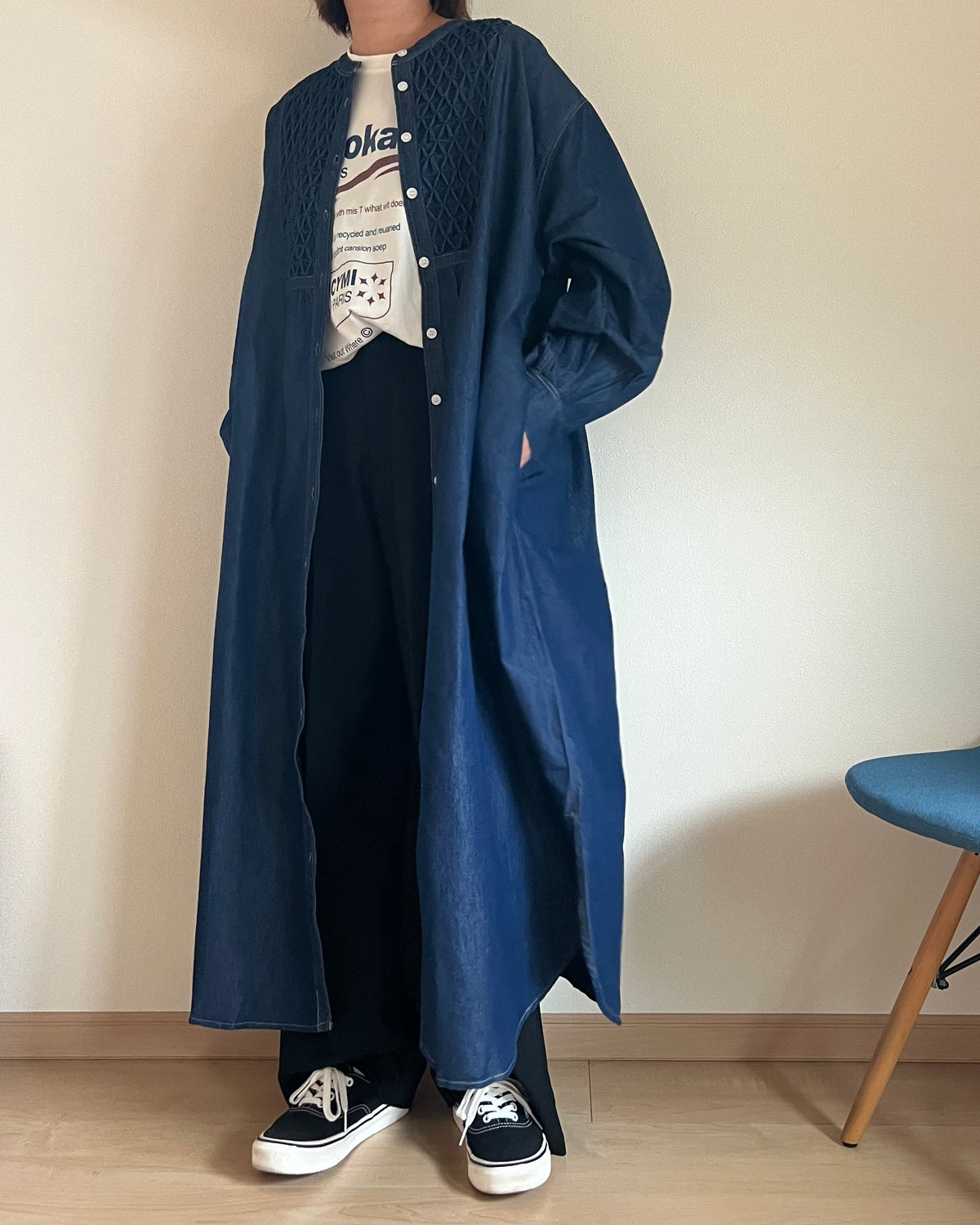 スモッキングデニムワンピース