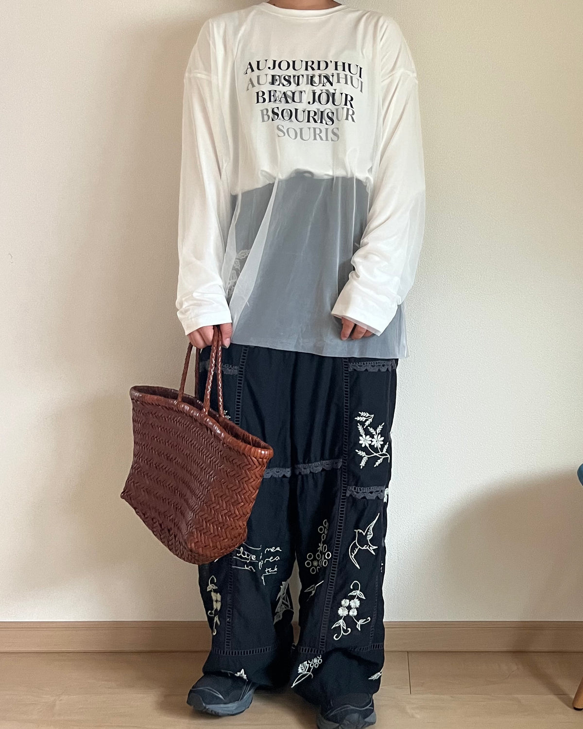 チュールレイヤードロゴロンT