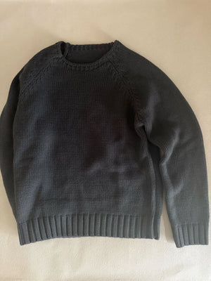 ラウンドネックニット