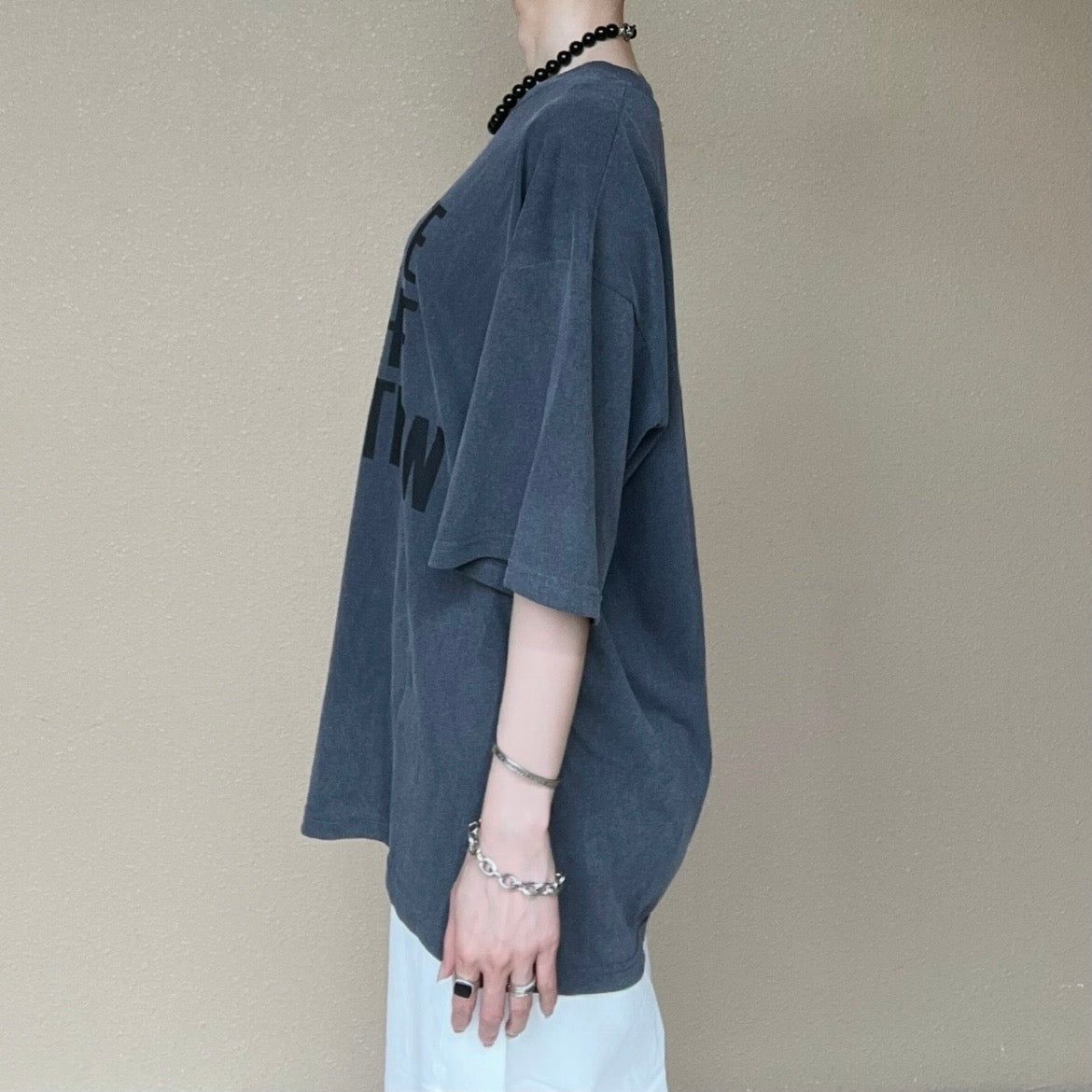 ワントーンロゴBOXTシャツ