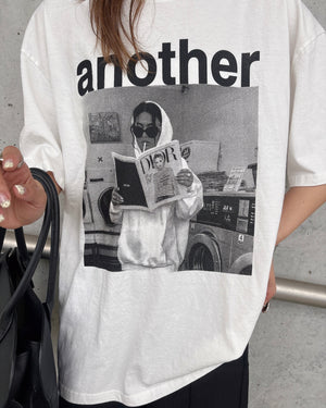 モノトーンロゴTシャツ
