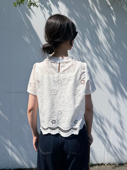カットワークレースブラウス – &DROBE (アンドローブ)