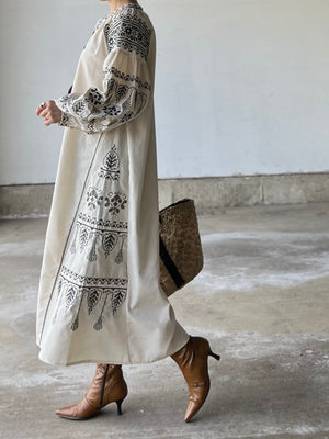 エスニック刺繍リネン混ワンピース