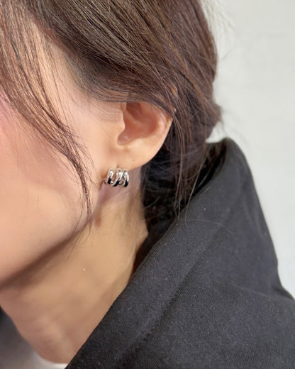 オウン バランス ピアス