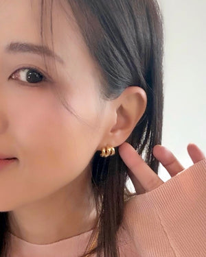 オウン バランス ピアス
