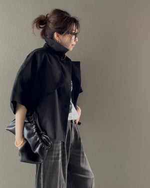 ケープショートトレンチコート