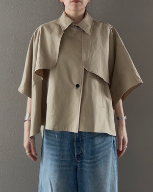 ケープショートトレンチコート