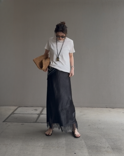 サテンレースロングスカート