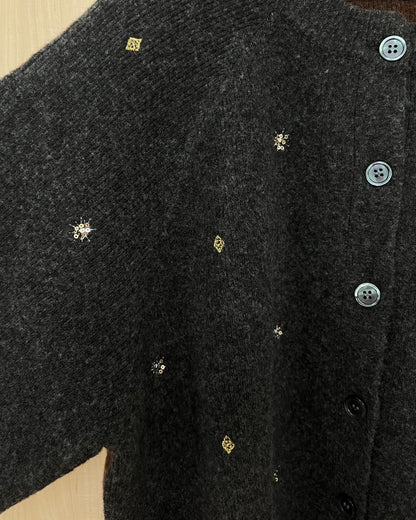 刺繍ニットカーディガン