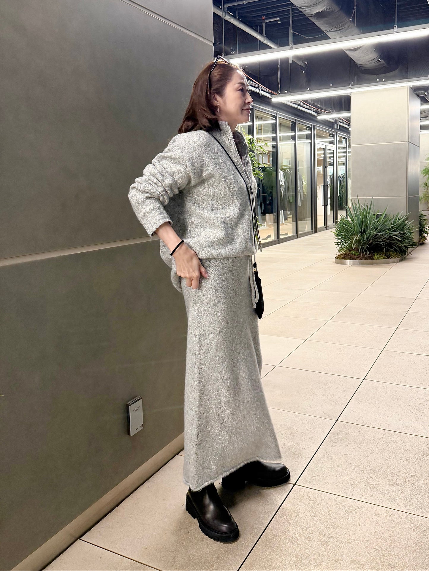 ハーフジップセットアップニット