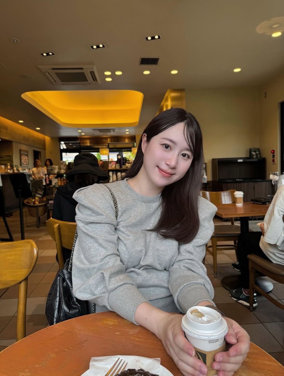 パフスウェットシャツ