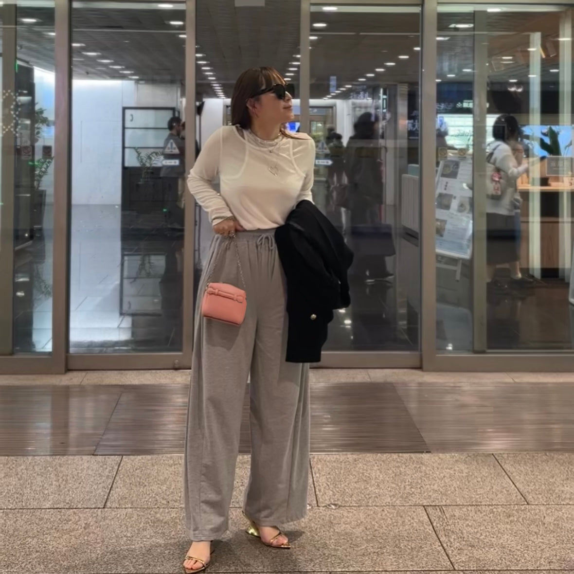 牛革チェーンバニティバッグ