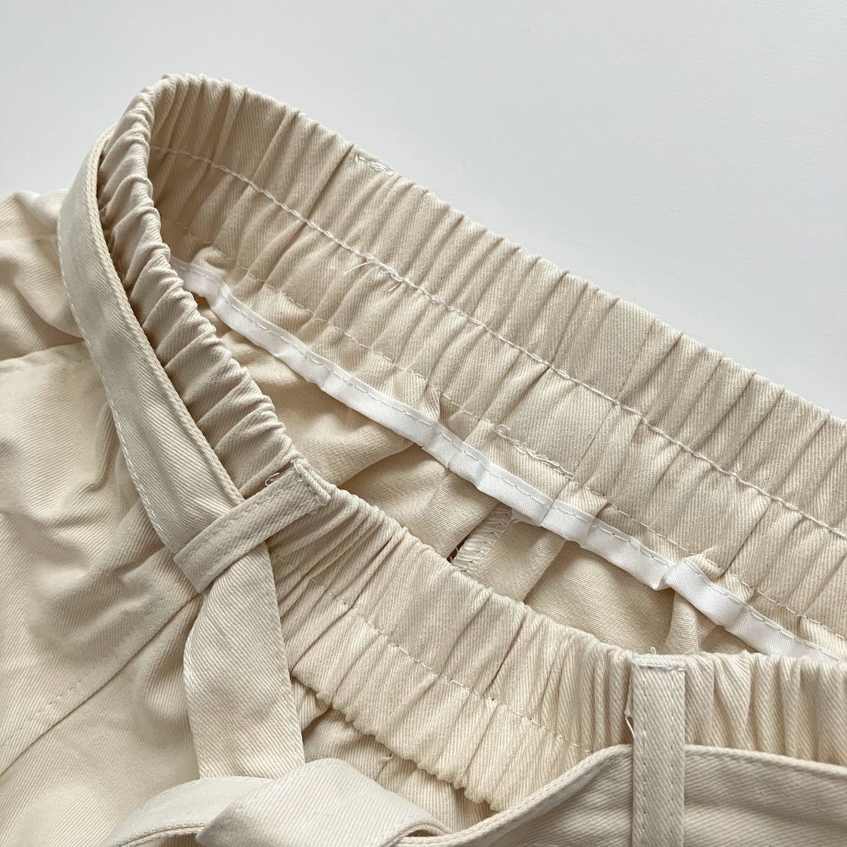 ベルト付きコットンカーブパンツ