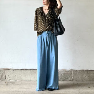 水玉レースブラウス