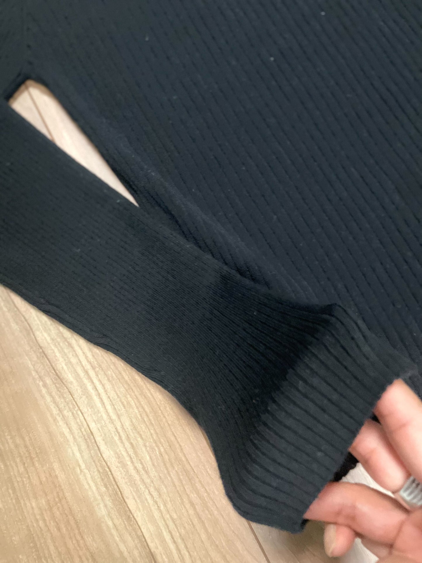 シースルー袖リブニット