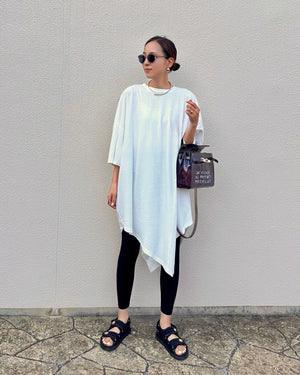 アシンメトリーTシャツ