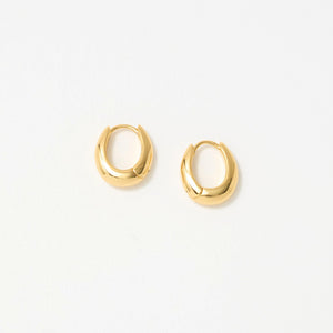 オーバル フープ ピアス