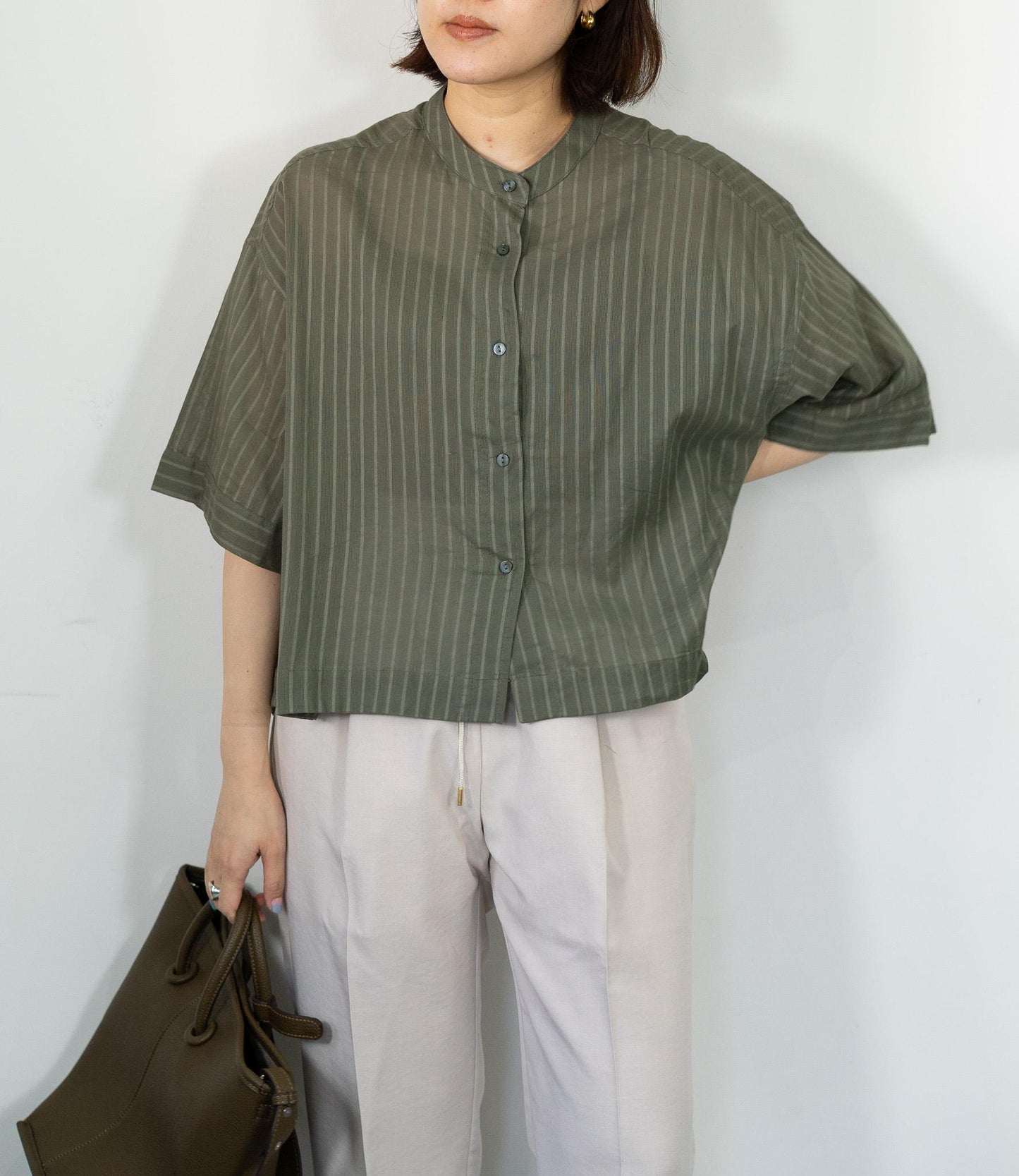 シアーストライプクロップドシャツ