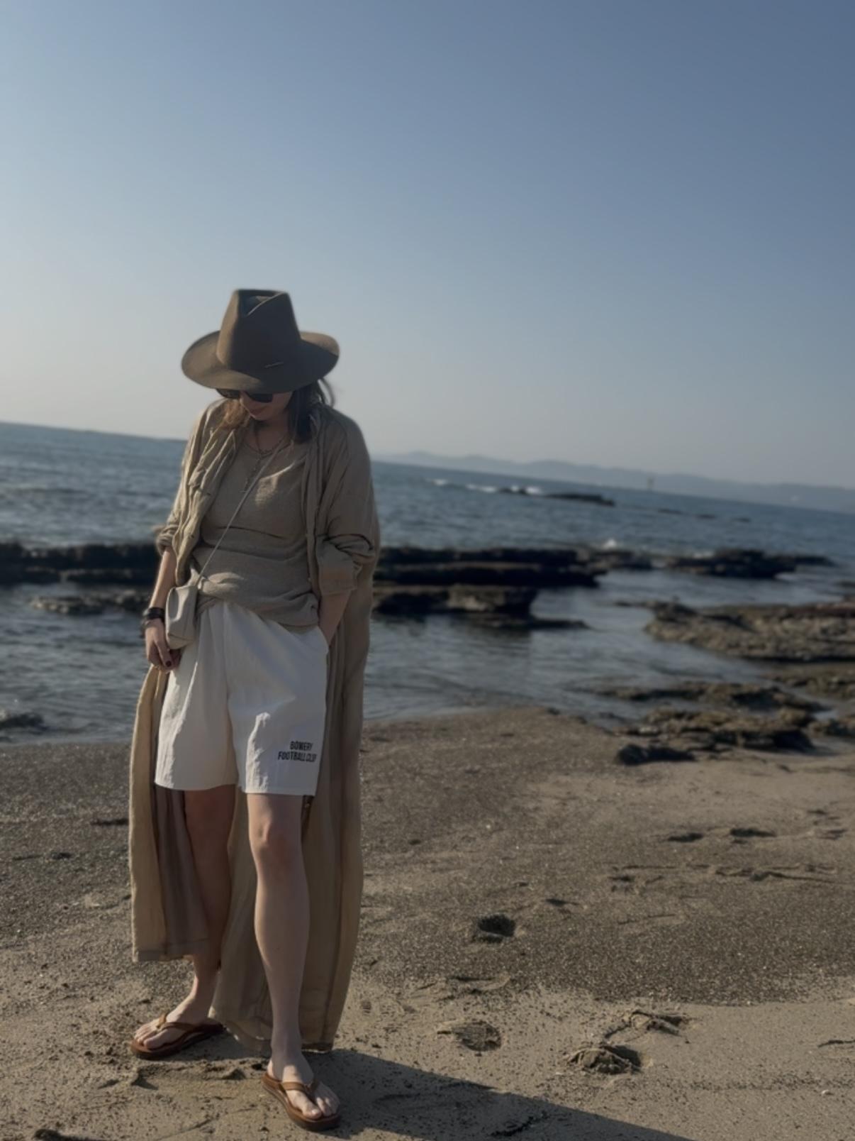 wander around pochette