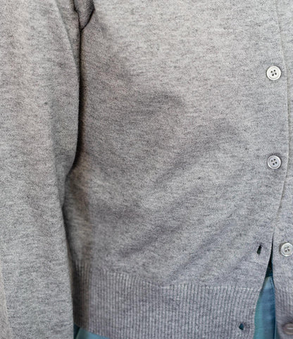 ふんわりタッチクルーネックカーディガン