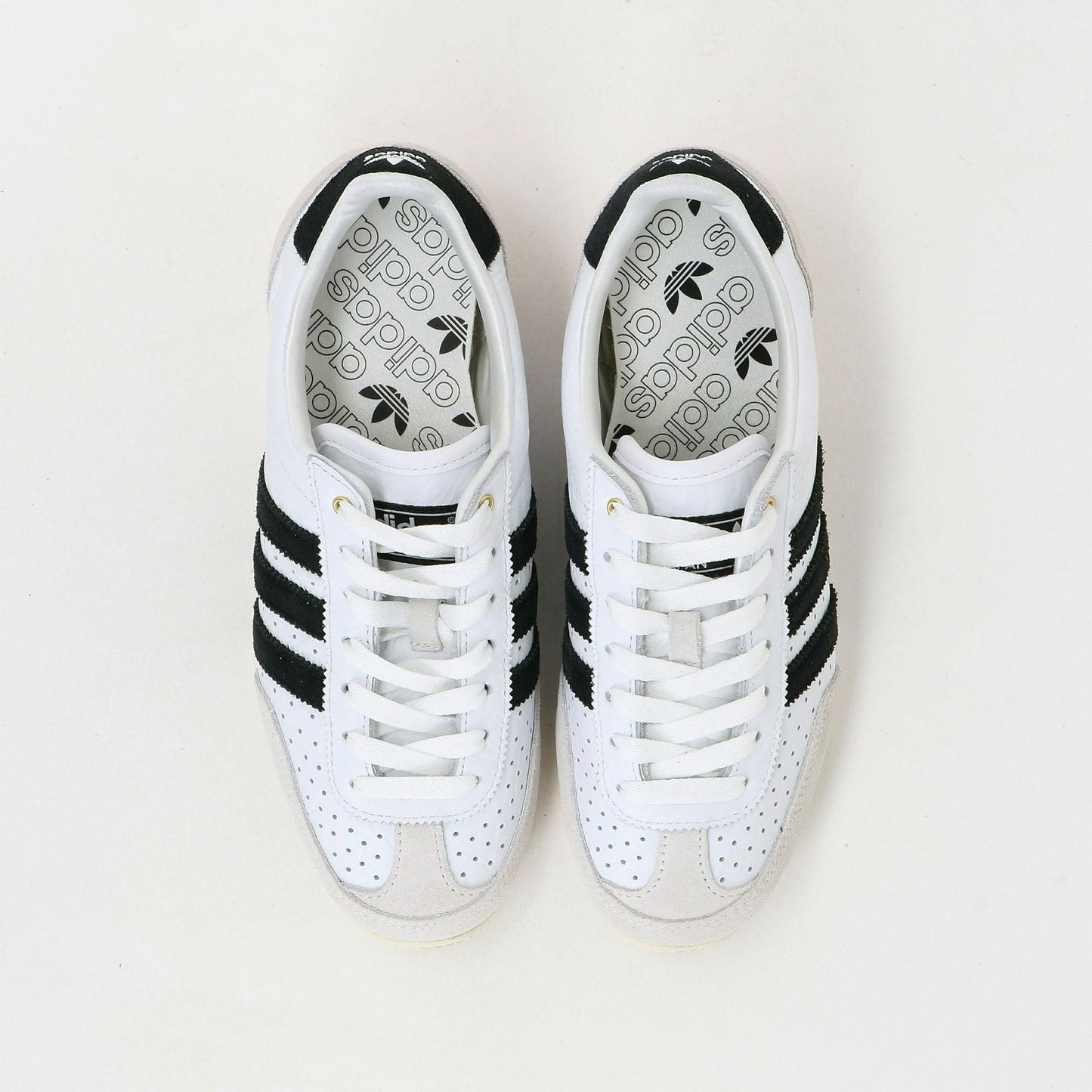 ＜adidas Originals＞ジャパン スニーカー