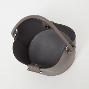 メタルポイント バケットバッグ