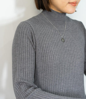 Vネックベストスリムワンピースアンサンブル