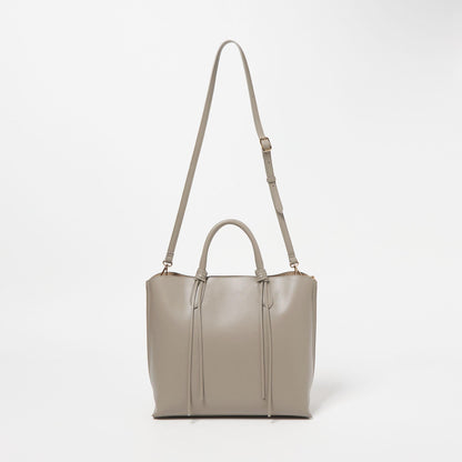 【WEB限定】2WAYタッセルハンドル A4 トートバッグ / ショルダーバッグ