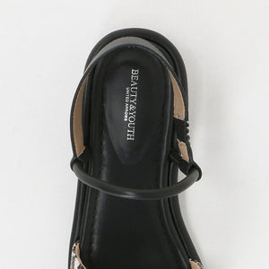 コンビ バックストラップ サンダル