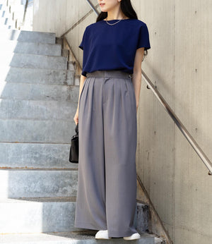 コクーンシルエットボートネックカットソー