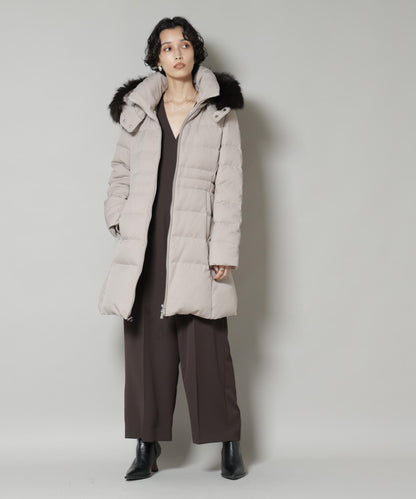 「西川ダウン(R)」サージロングダウン