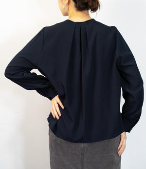 タックフレアブラウス