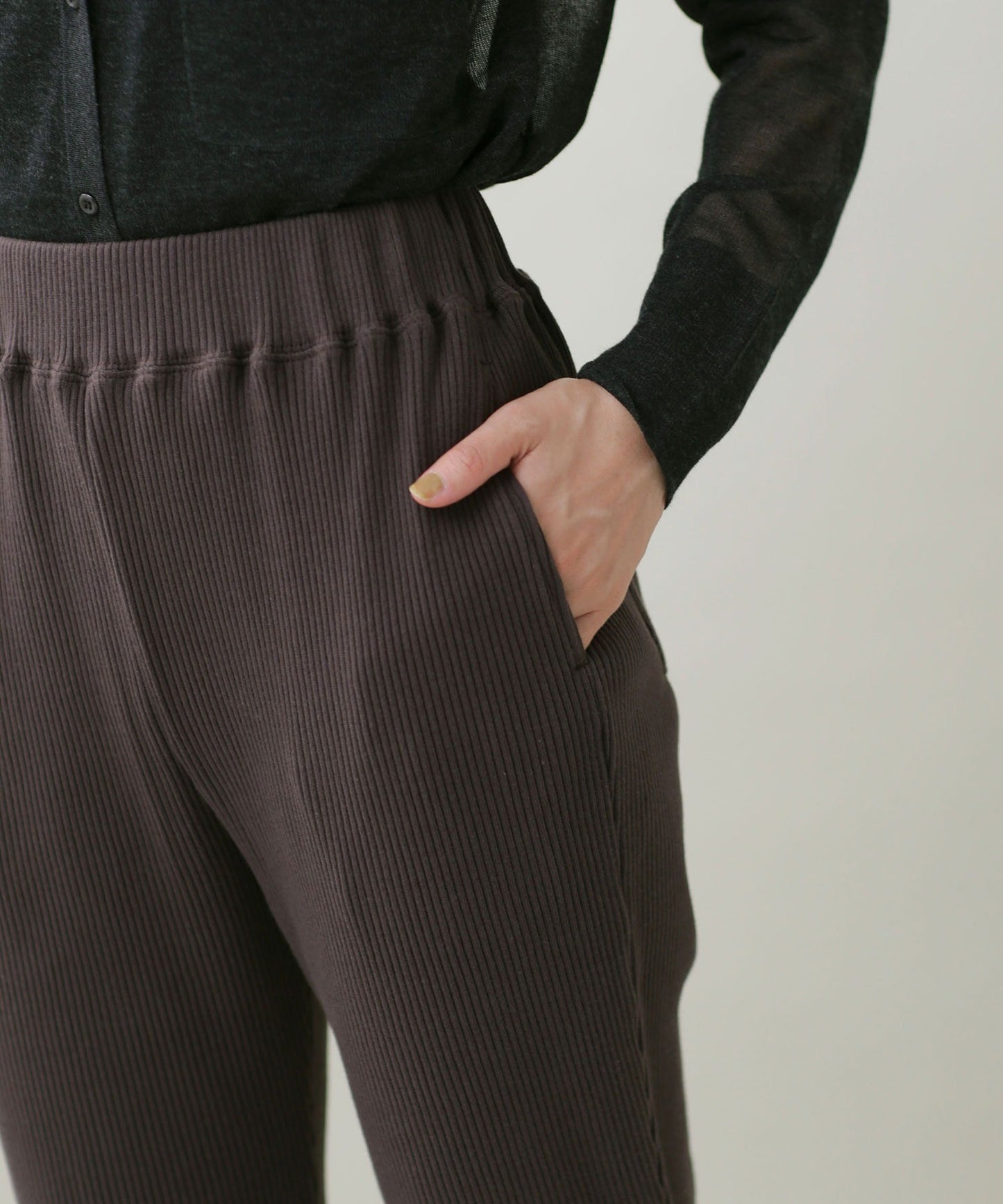 リブテレコパンツ