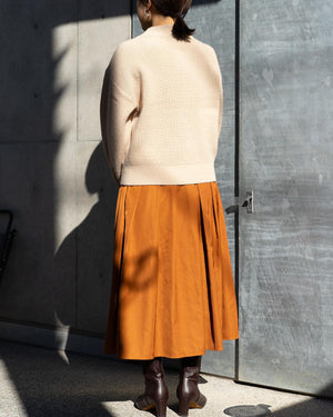 ハイネックボリュームスリーブニット