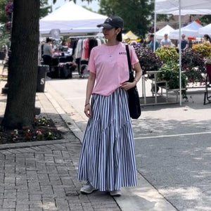 バックロゴピンクTシャツ