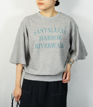 フレア袖レタリングTシャツ