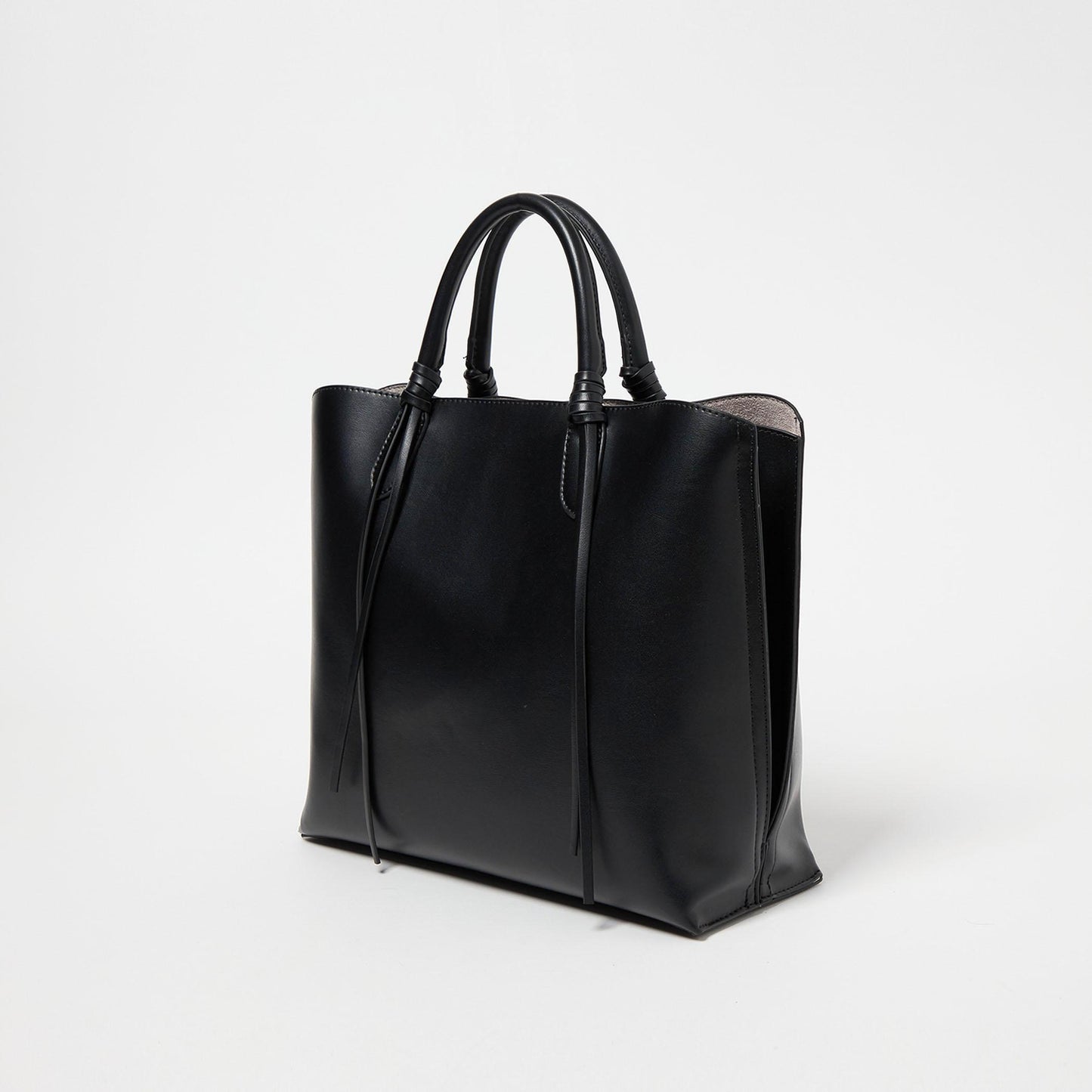 【WEB限定】2WAYタッセルハンドル A4 トートバッグ / ショルダーバッグ