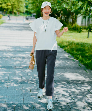 FINE MOVE テーパードパンツ