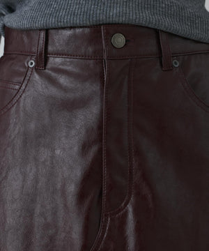 フェイクレザータイトスカート