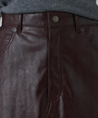 フェイクレザータイトスカート