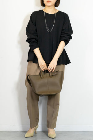 ウエストカーブカットソーブラウス