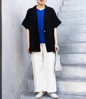 コクーンシルエットVネックニット